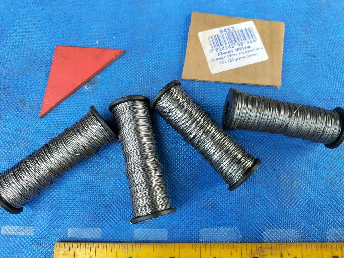 4 Rolls of Fine Steel Wire - Image 1