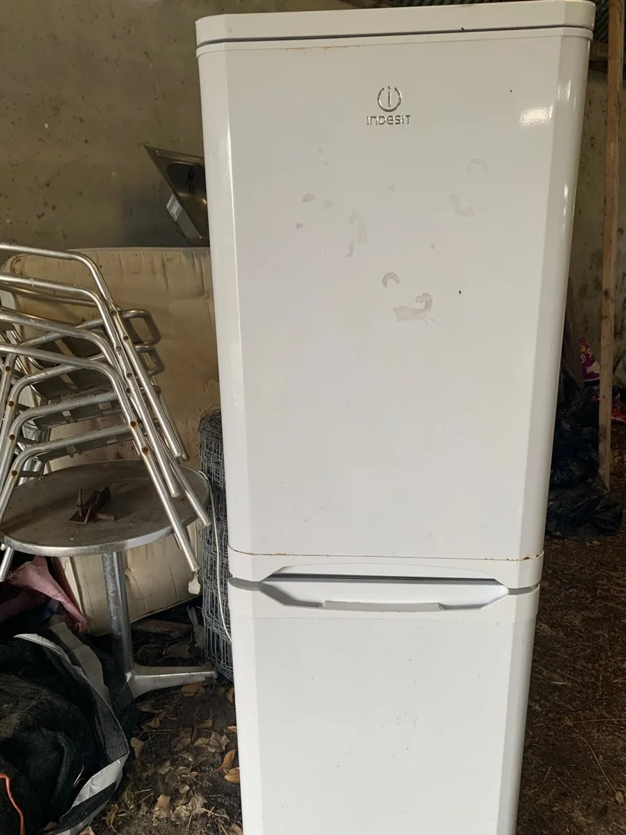 Fridge freezer - Image 2