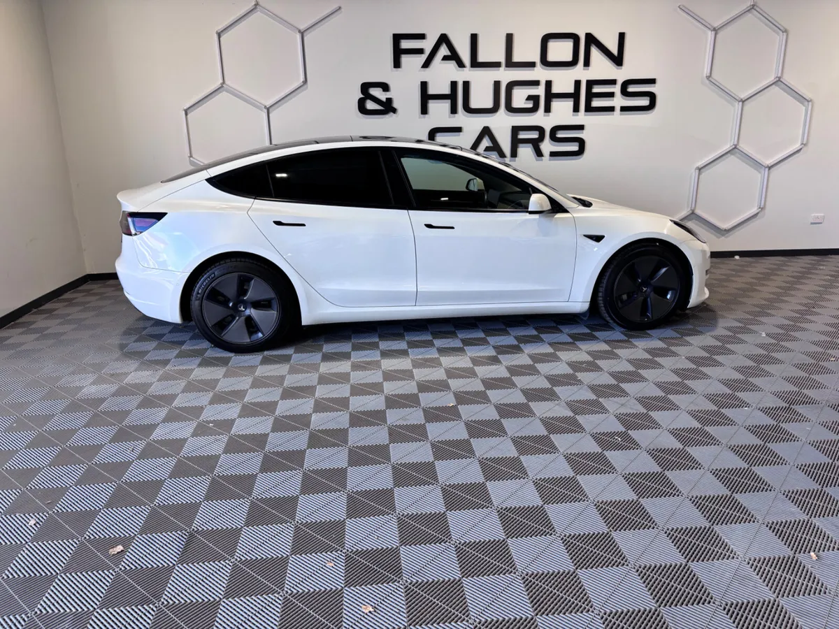 2021 TESLA MODEL 3 3 LONG RANGE AWD - Image 4