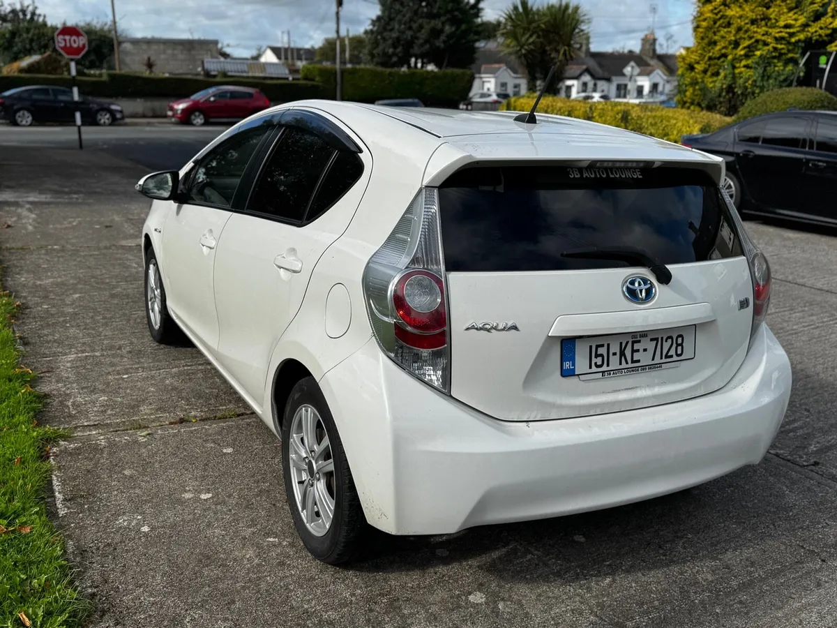 Toyota Aqua 1.5L Hybrid Heated Seats 91000kms - Image 4