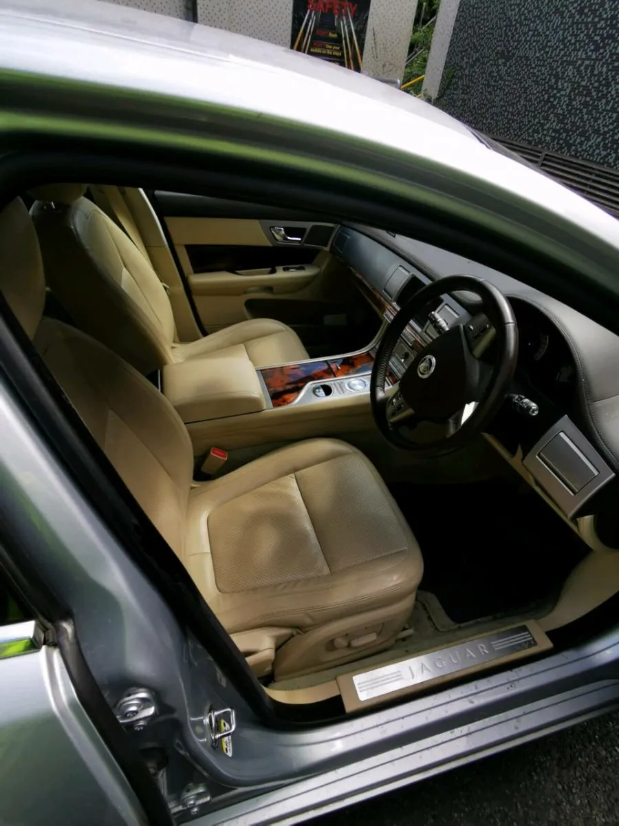 Jaguar xf - Image 4