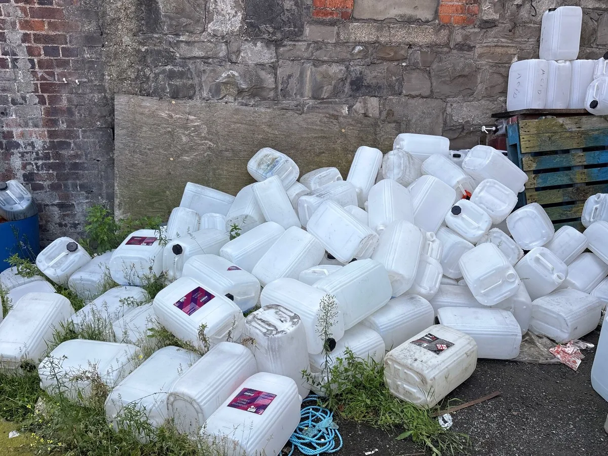 Plastic Drums 20 Litres - Image 2