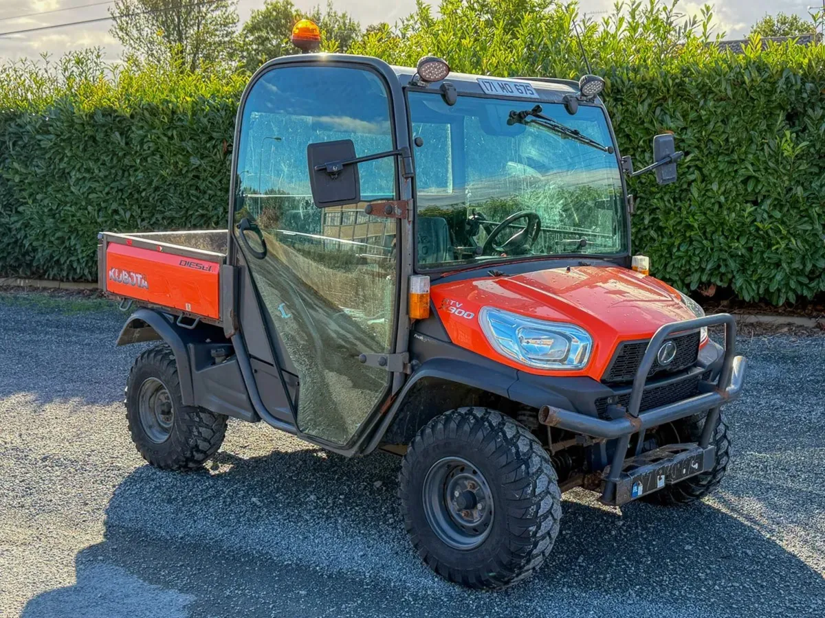 2017 Kubota RTVX900 - Image 1