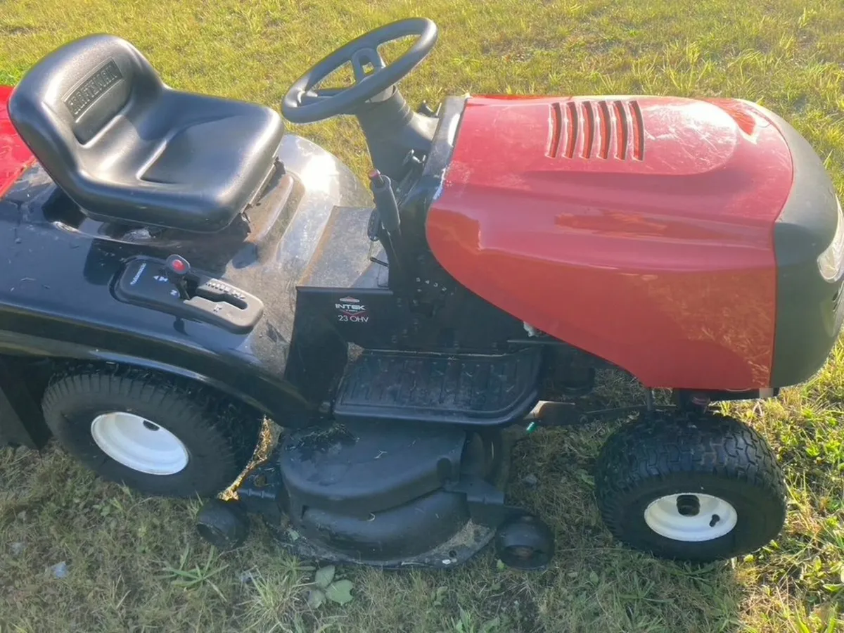 Ride-on Lawnmower - Image 3