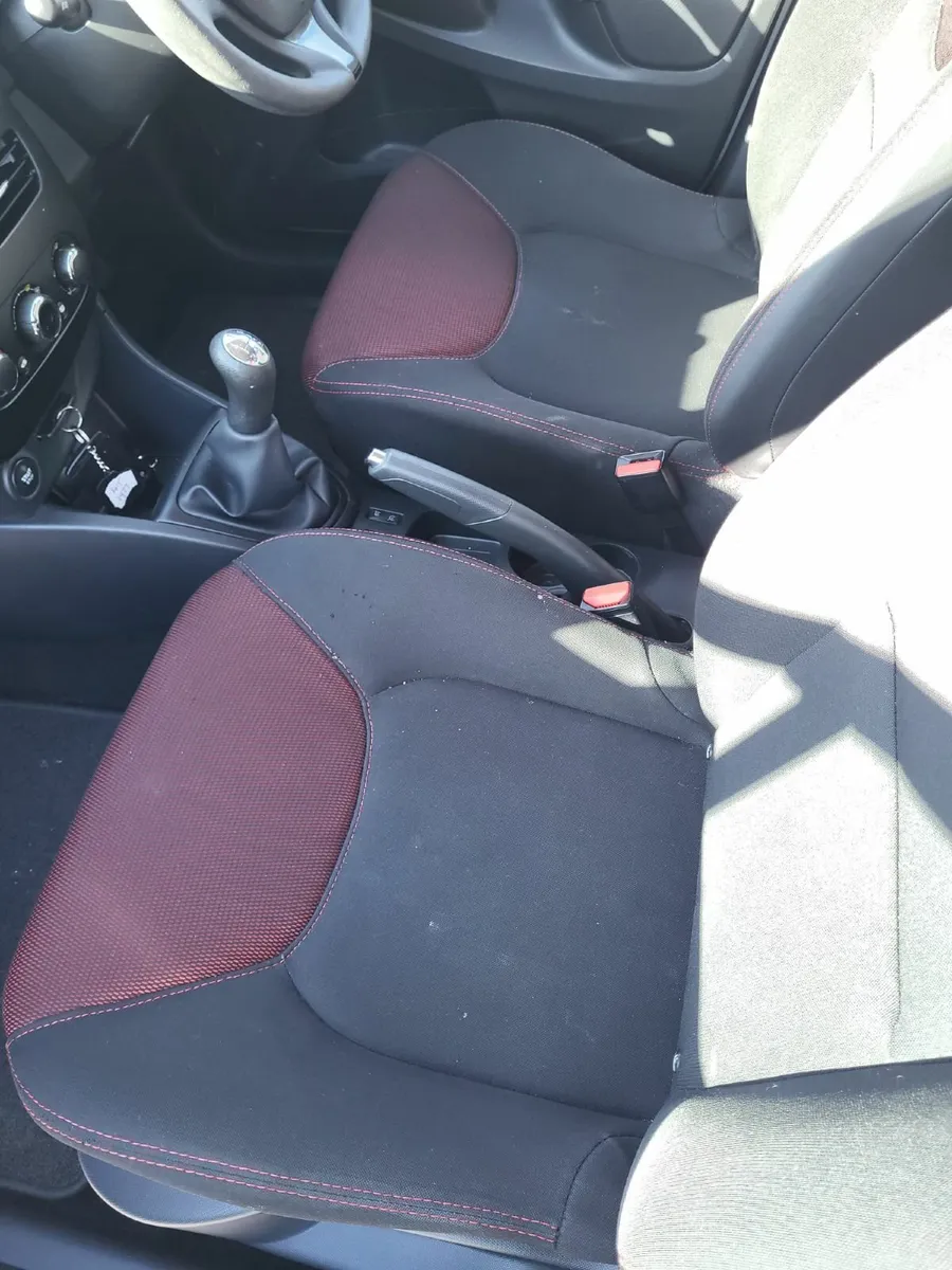Renault Clio 2014 - Image 4