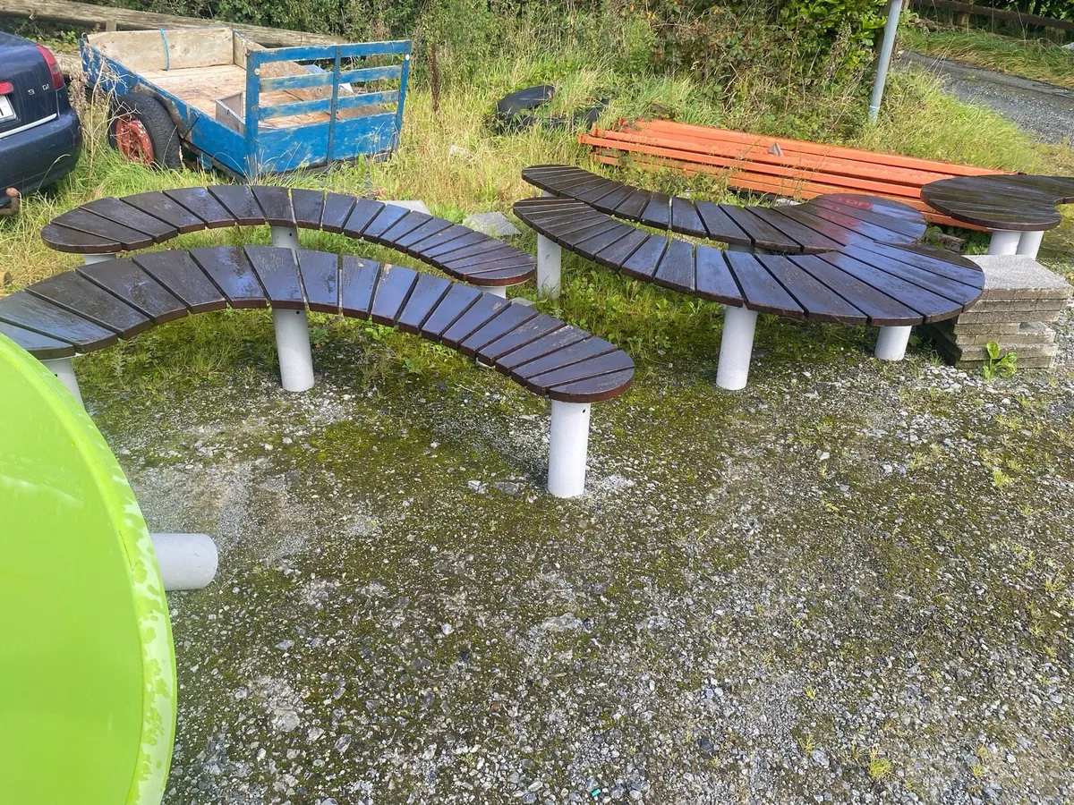 Steel benches & tables - Image 3