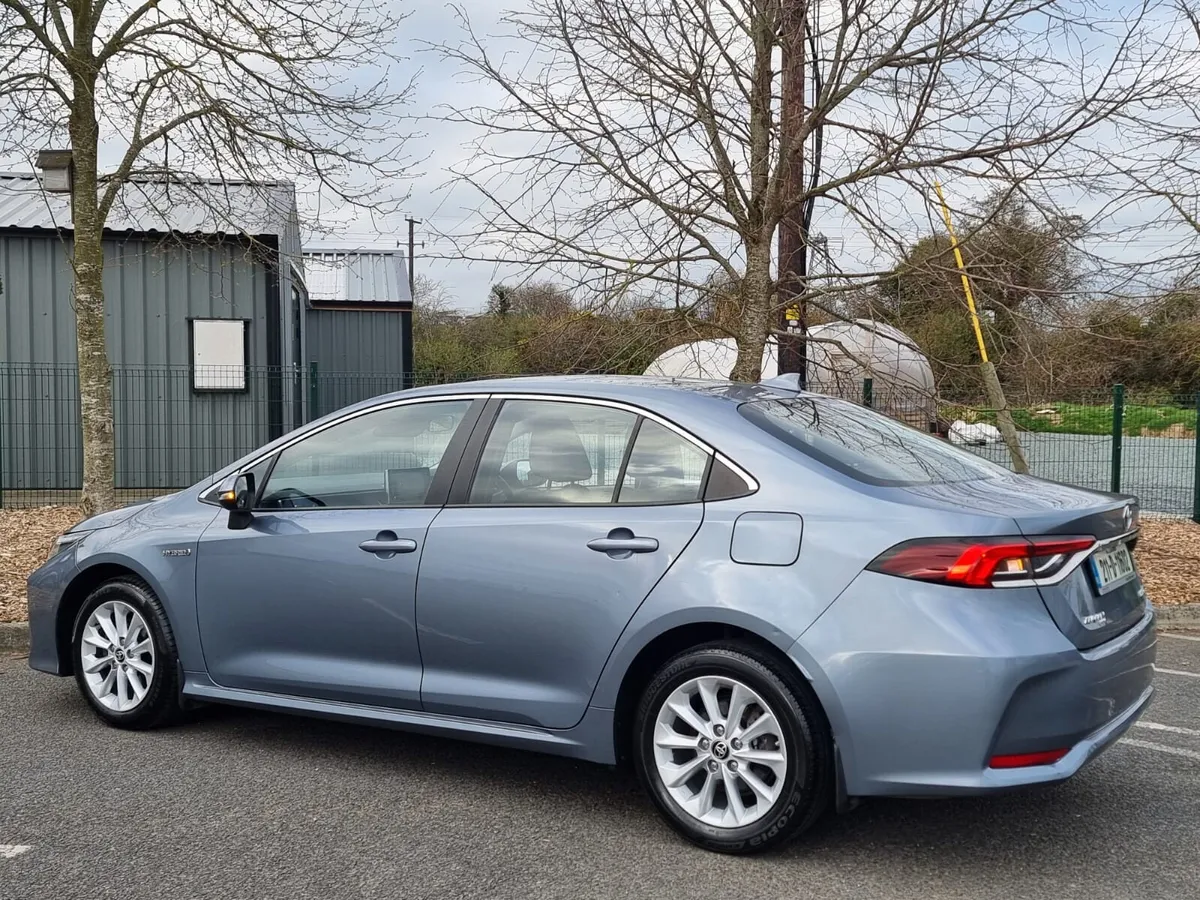 2021 TOYOTA COROLLA HYBRID AUTO NCT&TAX!!€19,900 - Image 1