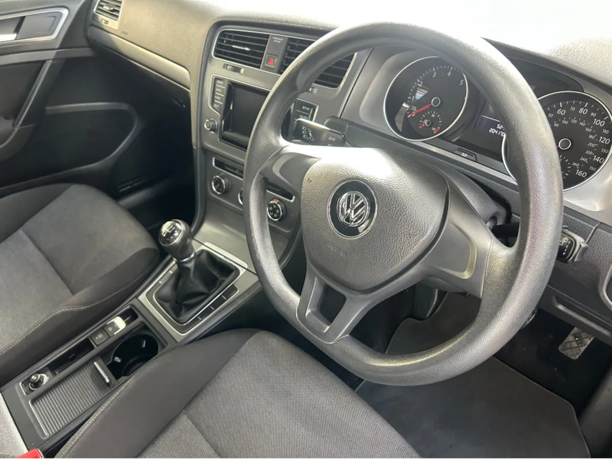 Volkswagen Golf 1.2 TSI S BLUEMOTION 85PS 5DR - Image 4