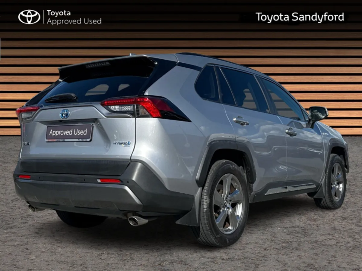 Toyota RAV4 HYBRID SOL AUTO // LEATHER HEATED SEAT - Image 2