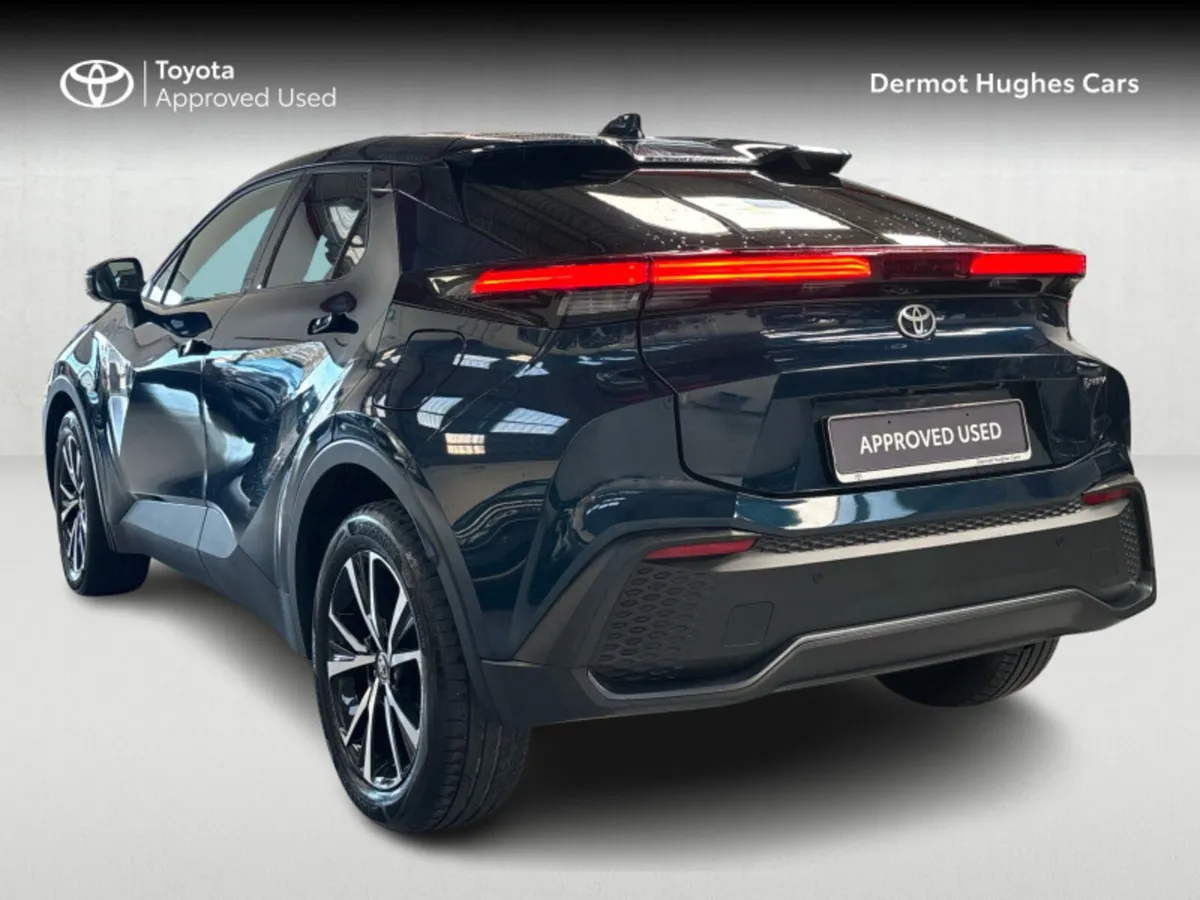 Toyota C-HR C-HR PHEV SPORT 2.0 ** MASSIVE SAVINGS - Image 2