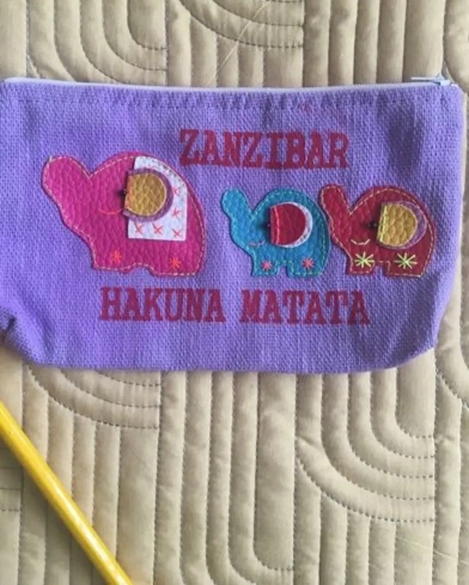 Pencil Case Hakuna Matata - Image 2