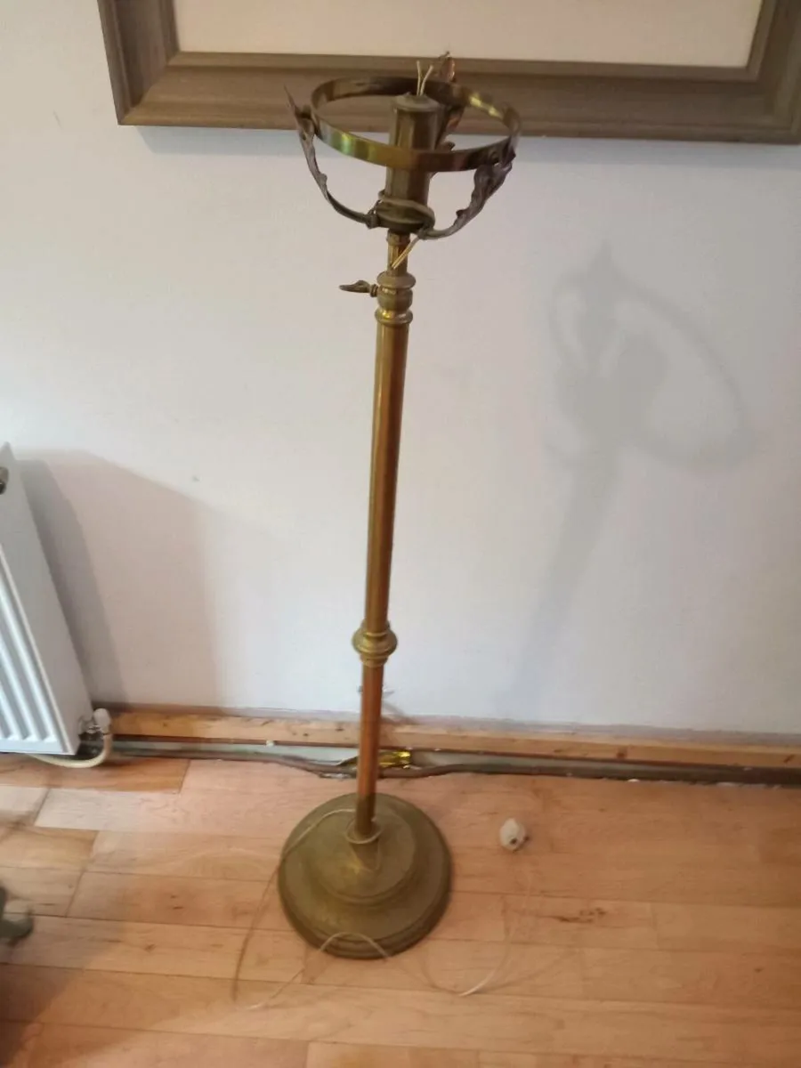 antique brass floor lamp - Image 1