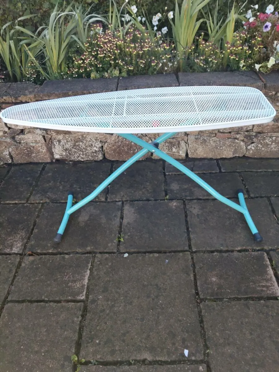 Ironing board - Image 2