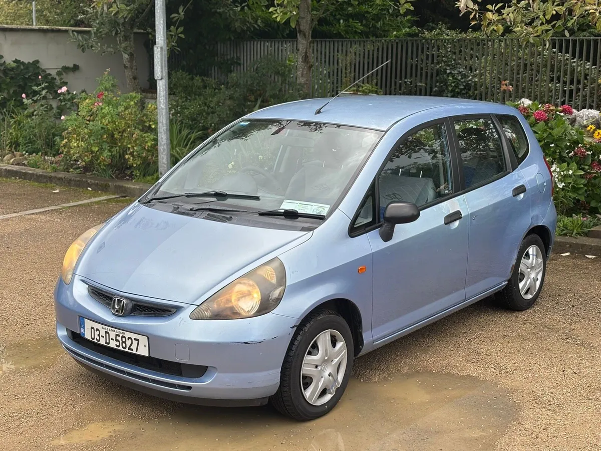 Honda Jazz 1.3L NCT 6/26 TAX 2/26 only 109.000km - Image 3