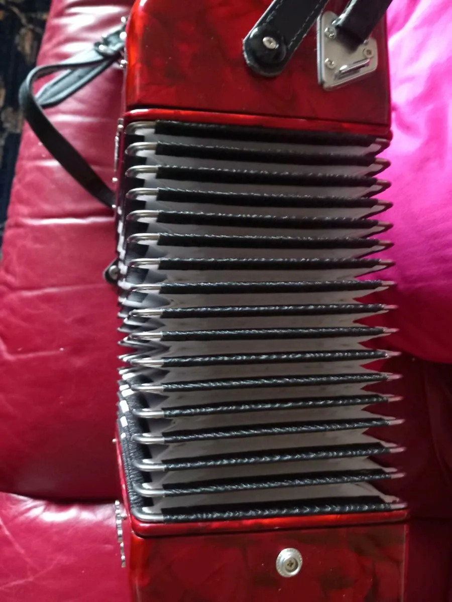 Mc Bride button accordion - Image 2