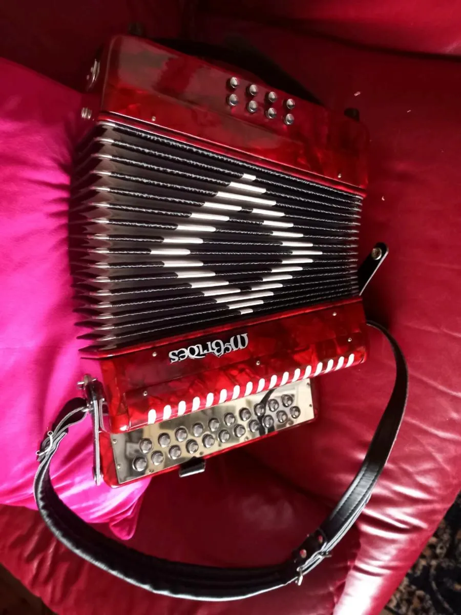 Mc Bride button accordion - Image 3