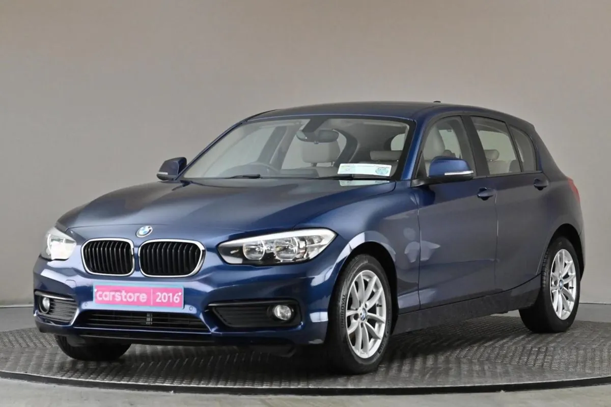 BMW 1 Series 116D SE 6spd  full Beige Leather par - Image 3