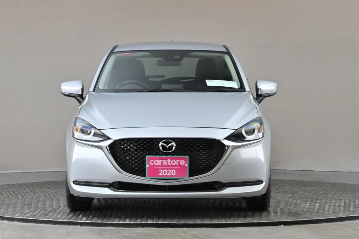 Mazda 2 1.5 Auto Skyactive  reverse Cam rear Park - Image 2
