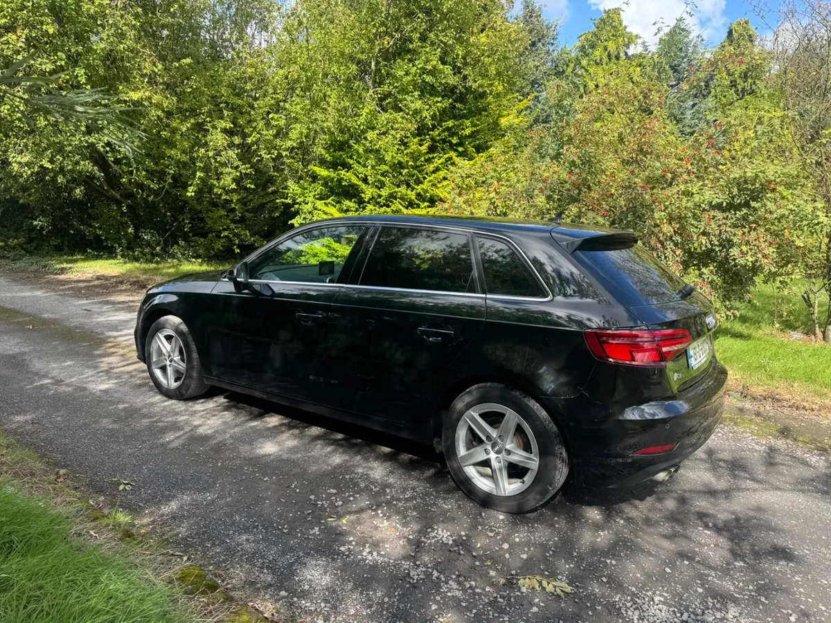 18 Audi A3 1.4 TSI AUTOMATIC - Image 3