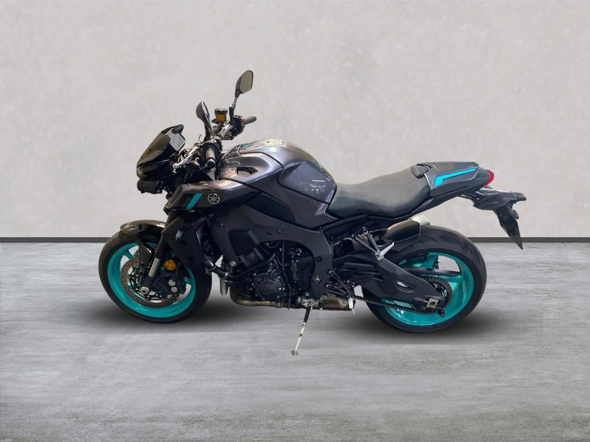 YAMAHA MT-10 with Extras, NI Reg-May 2025 - Image 2