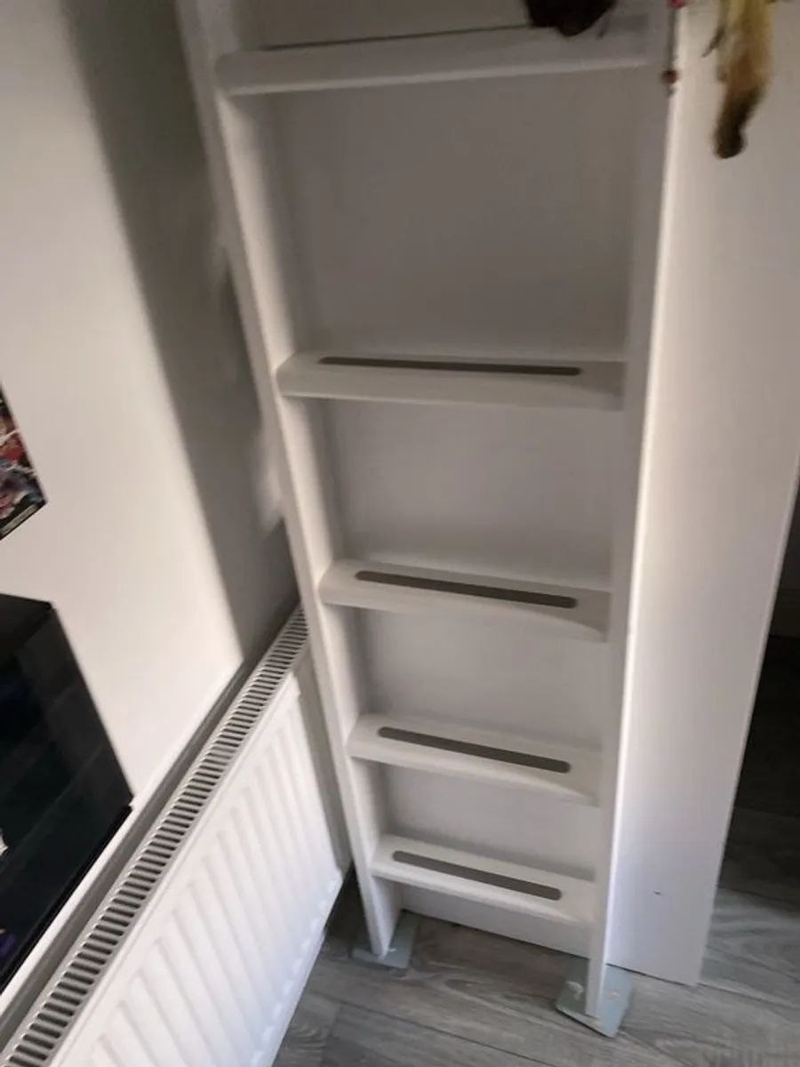 Loft bed - Image 1