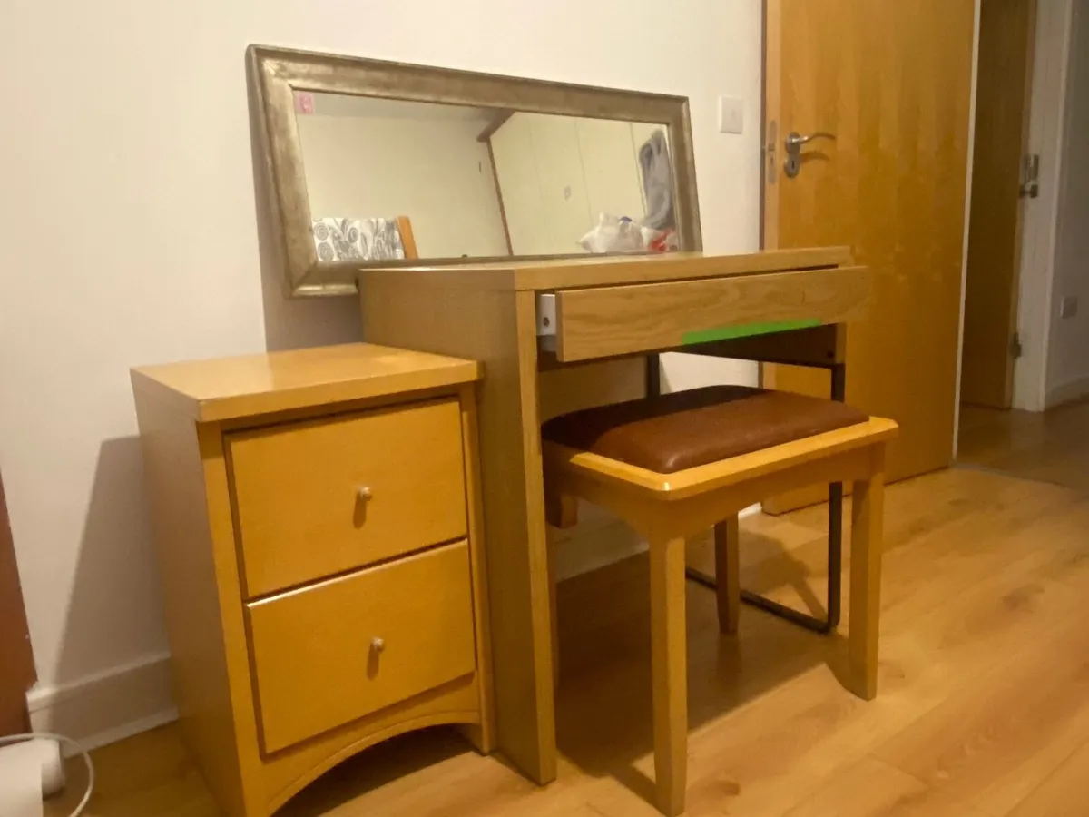 Wardrobe, table, bunk bed, sofa - Image 2