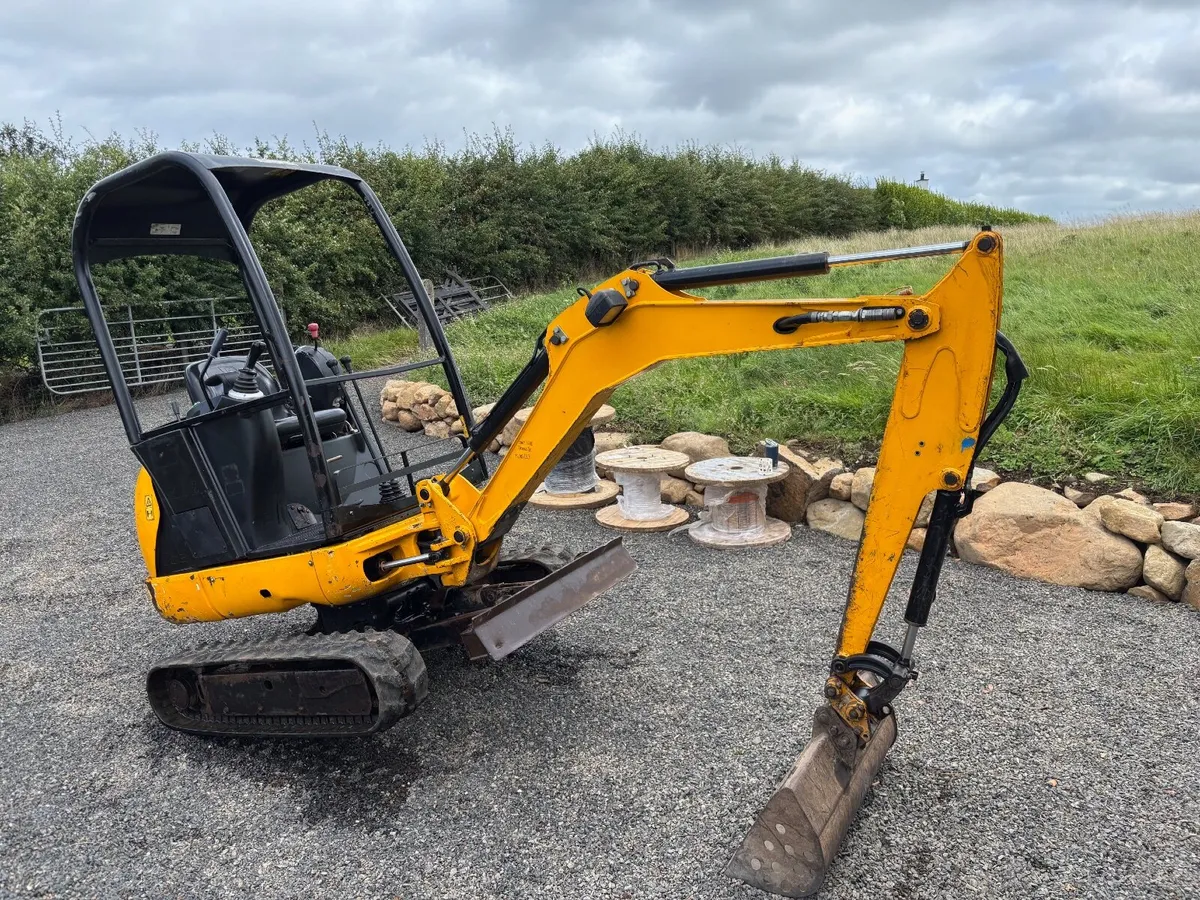 JCB 8018 1.8ton Mini Excavator/Digger - 2017 - Image 1