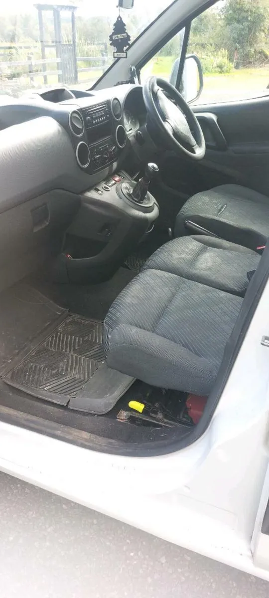 Peugeot Partner Van - Image 4