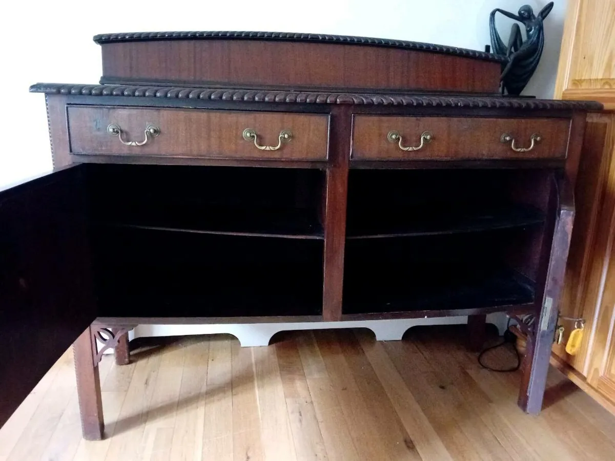 Mahogany  side bord - Image 2
