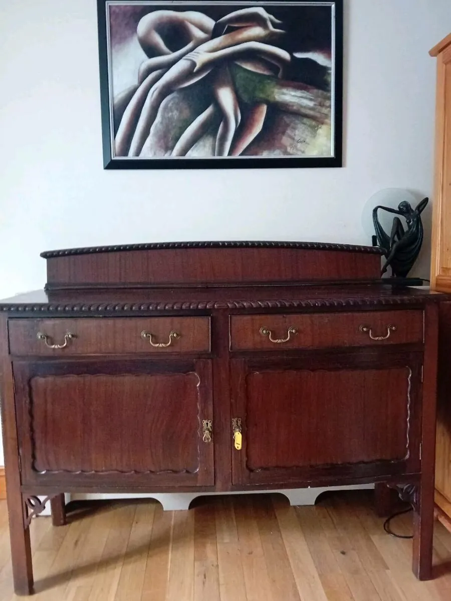 Mahogany  side bord - Image 1