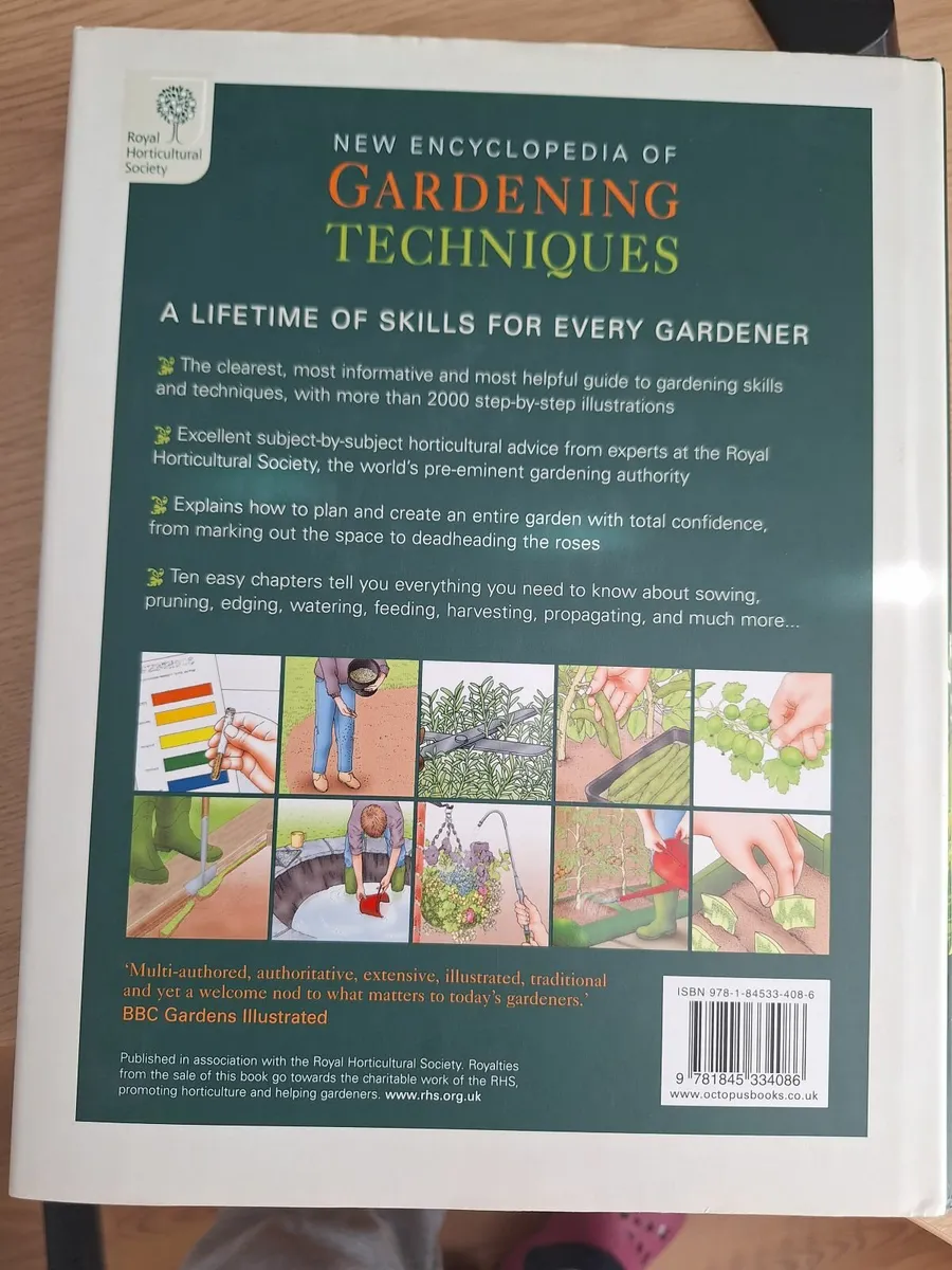RHS Encyclopedia of Gardening Techniques - Image 2