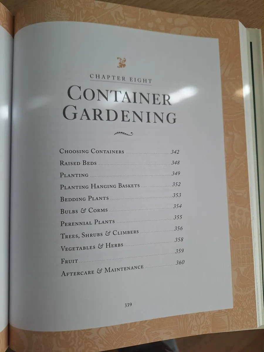 RHS Encyclopedia of Gardening Techniques - Image 3