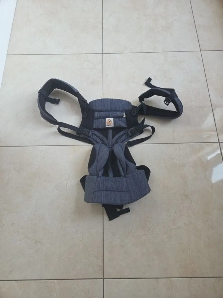 Ergobaby 360 Carrier - Image 2