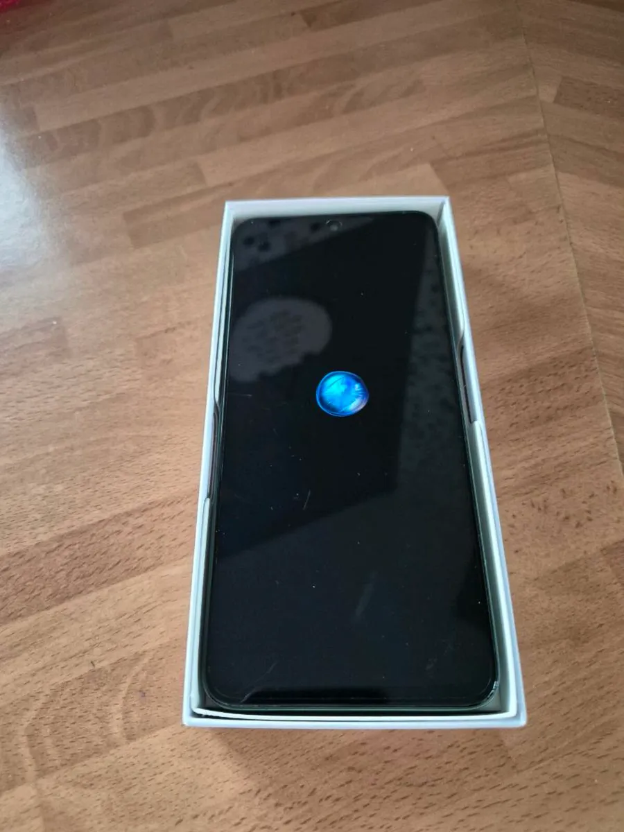 Honor mobile phone - Image 3