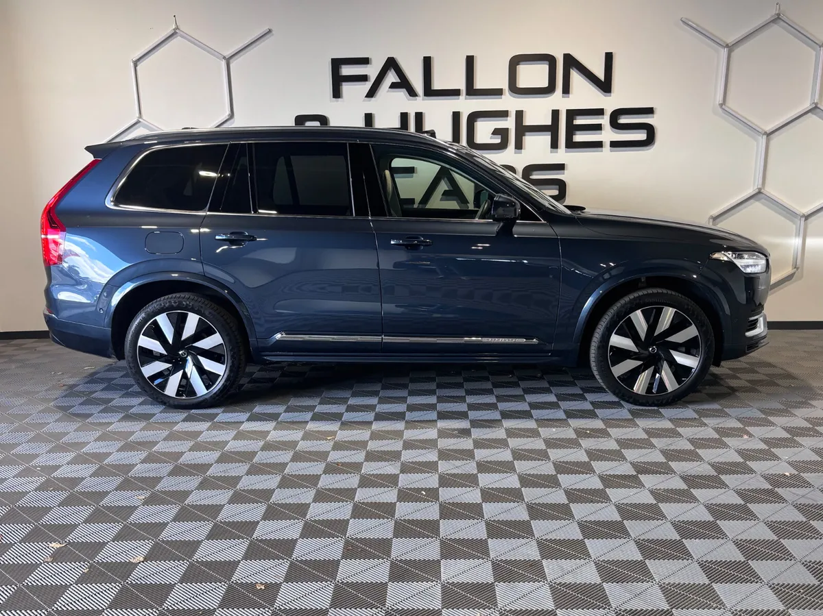Volvo XC90 2024 ULTIMATE T8 RECHARGE  HIGHEST SPEC - Image 4