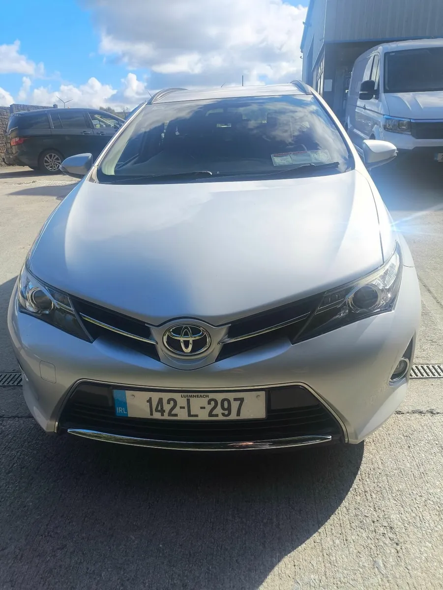 Toyota Auris 2014 - Image 3