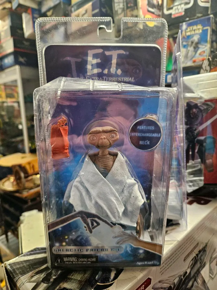 NECA ET Figure