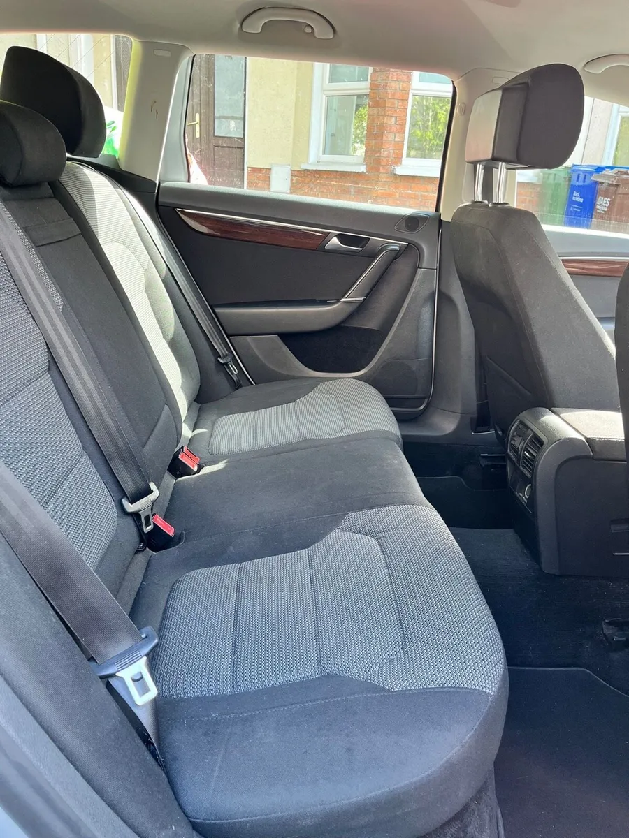 VW Passat Estate - Image 3