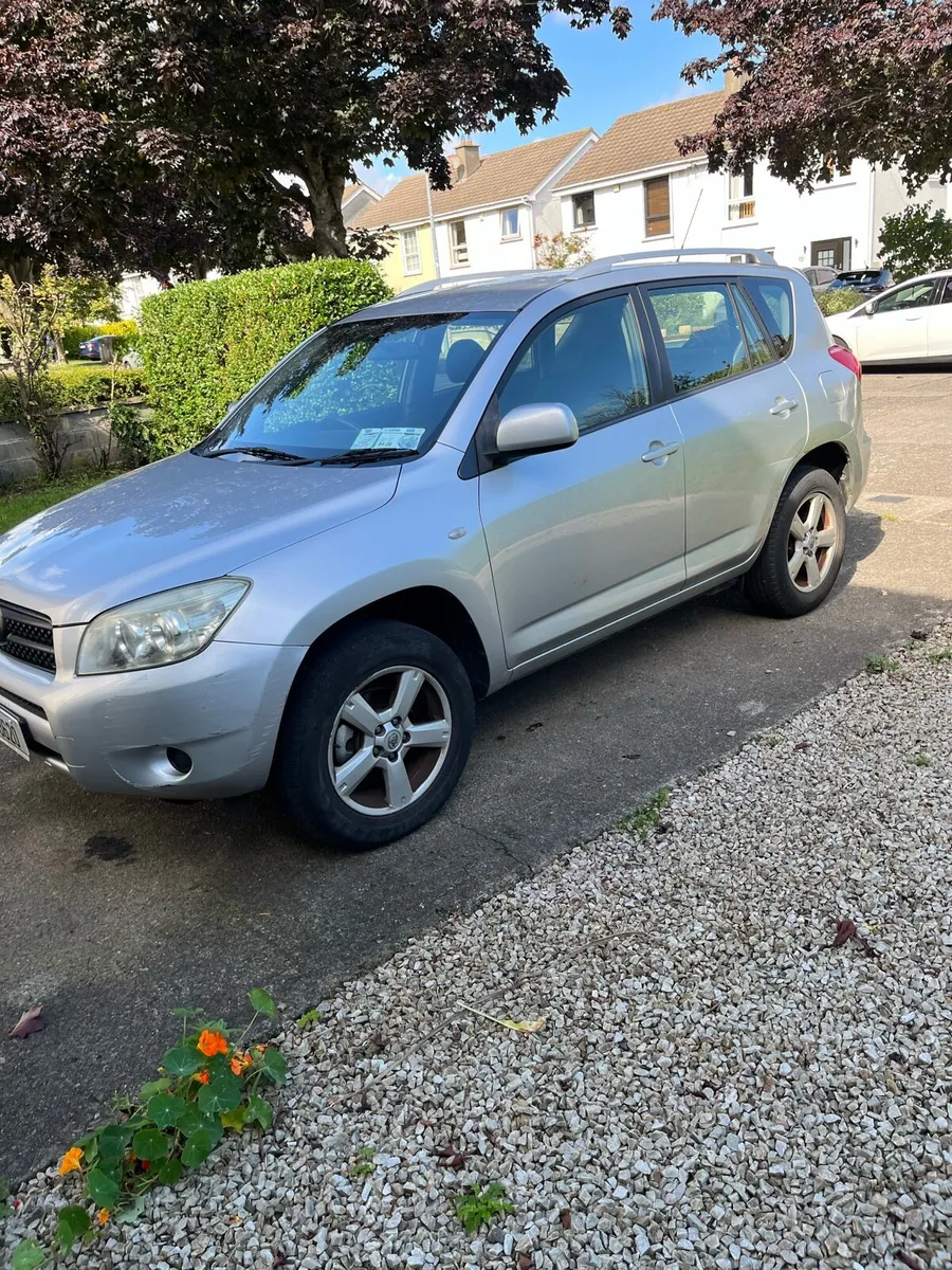 Toyota Rav 4 silver 4x4  2007 - Image 4
