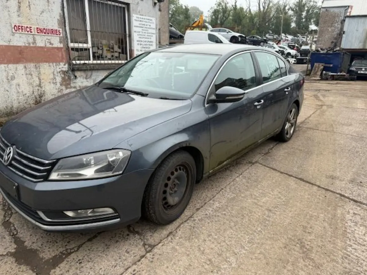 2012 VOLKSWAGEN PASSAT 1.6L-D - Image 1