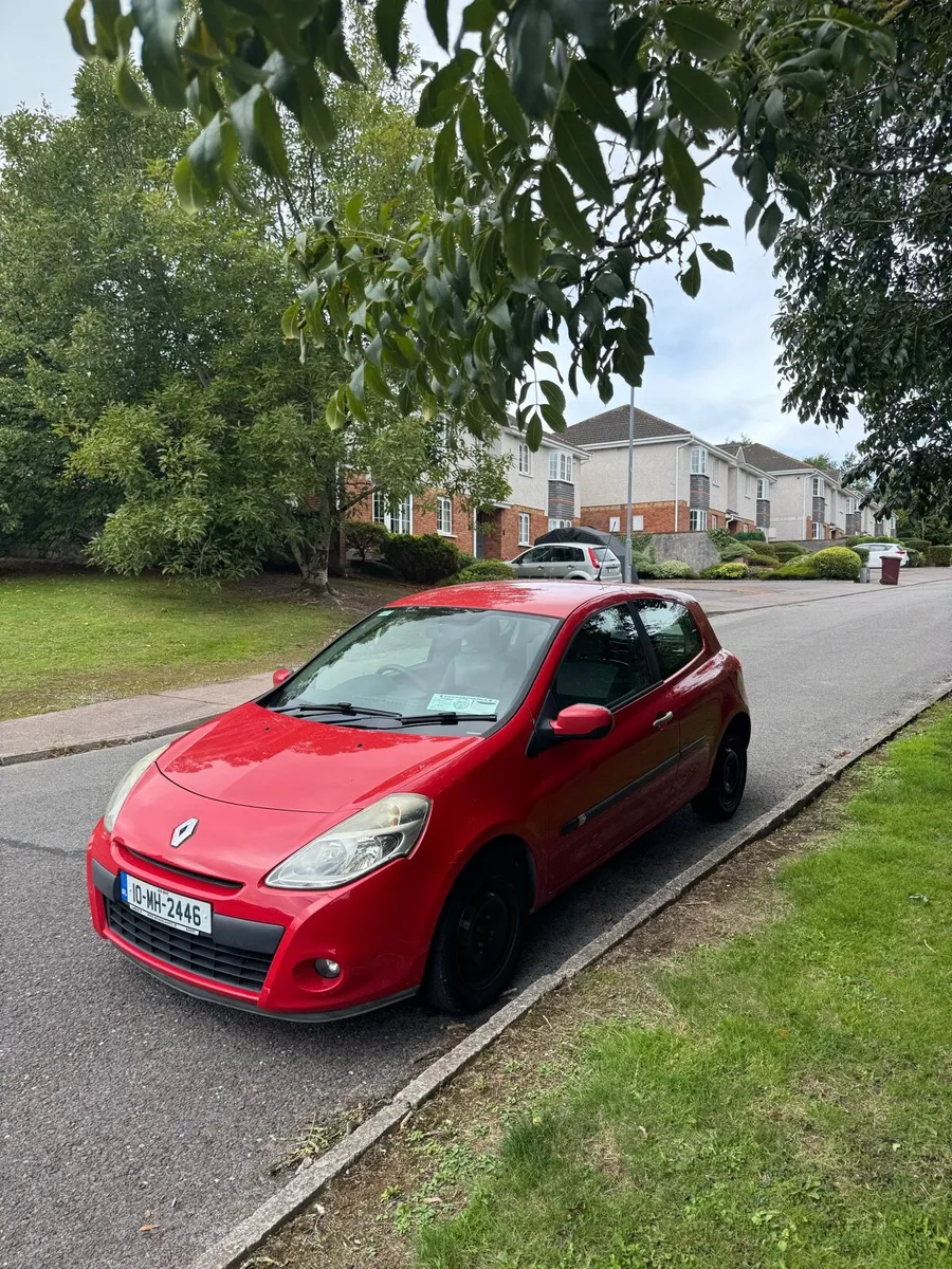 2010 Renault Clio 1.1 petrol - Image 3