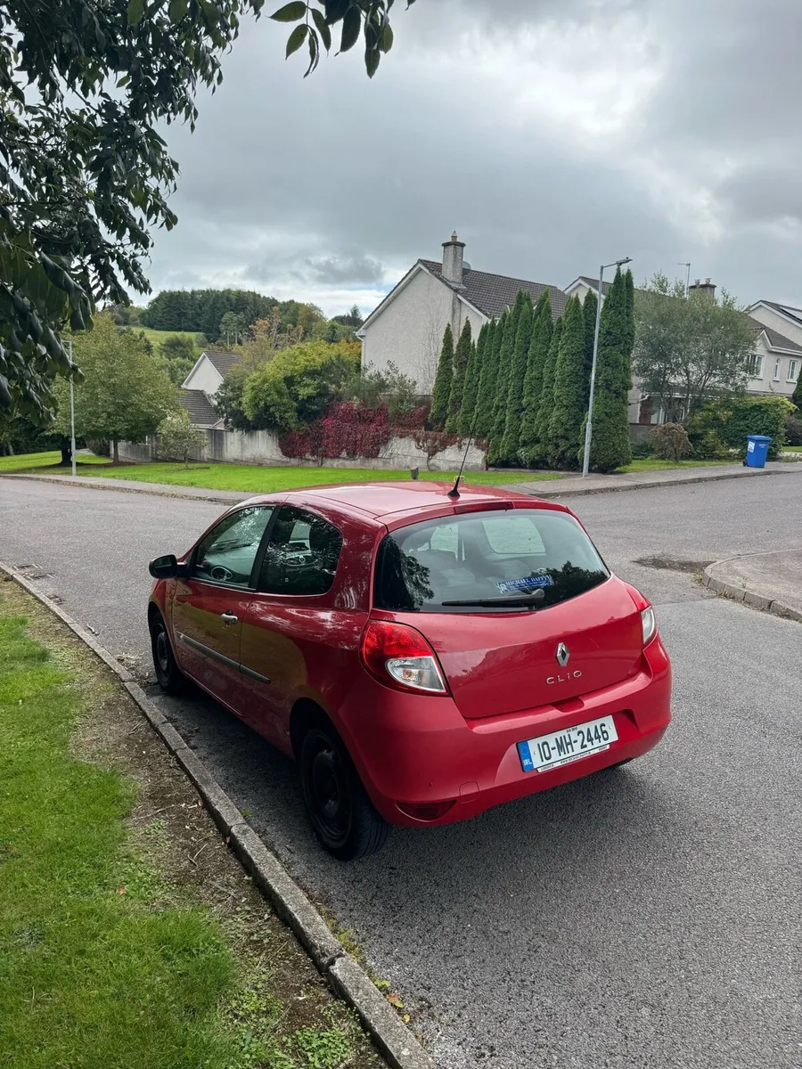 2010 Renault Clio 1.1 petrol - Image 4