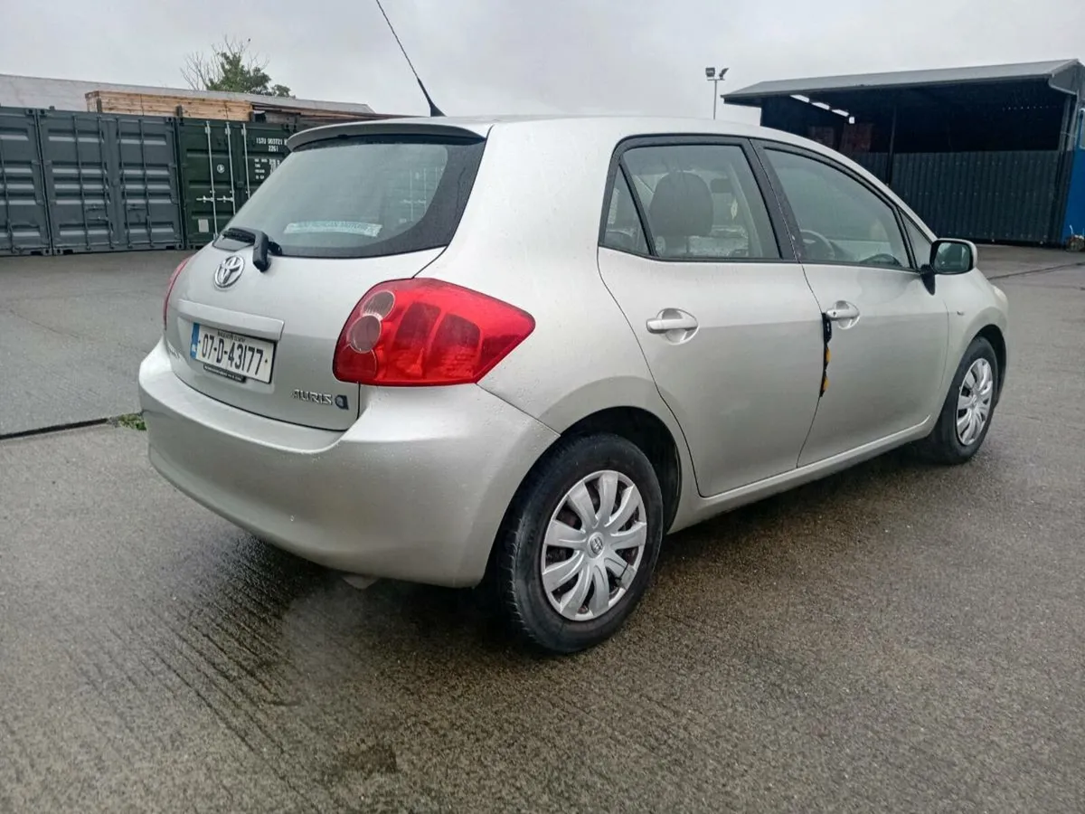 Toyota Auris - Image 3