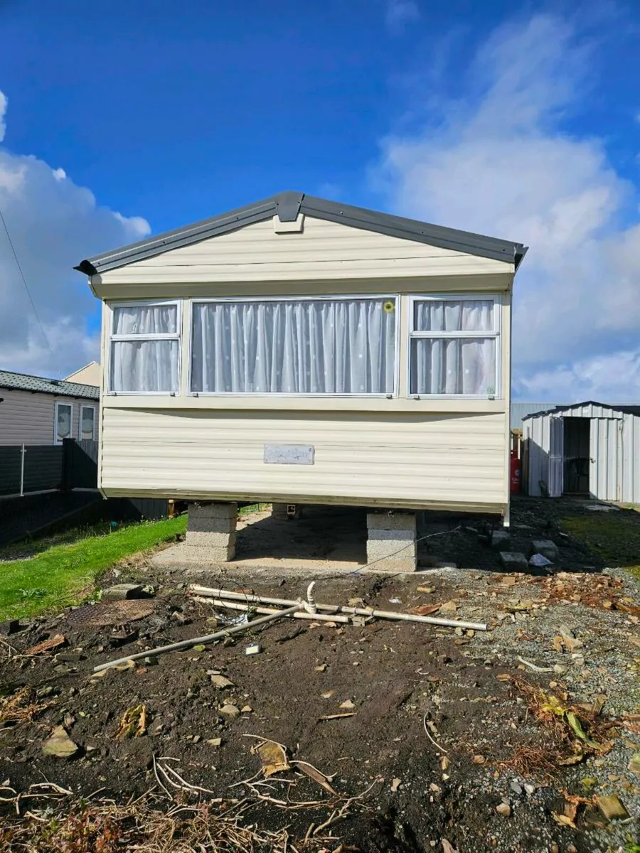 Mobile home - Image 1