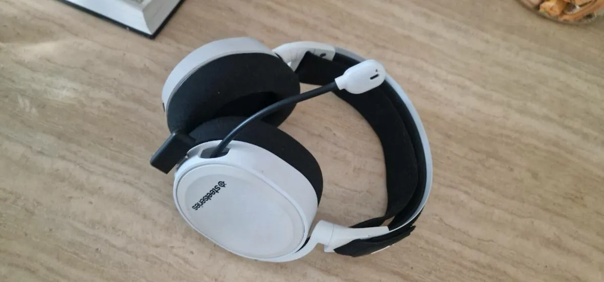 Steel series headphones - Image 4