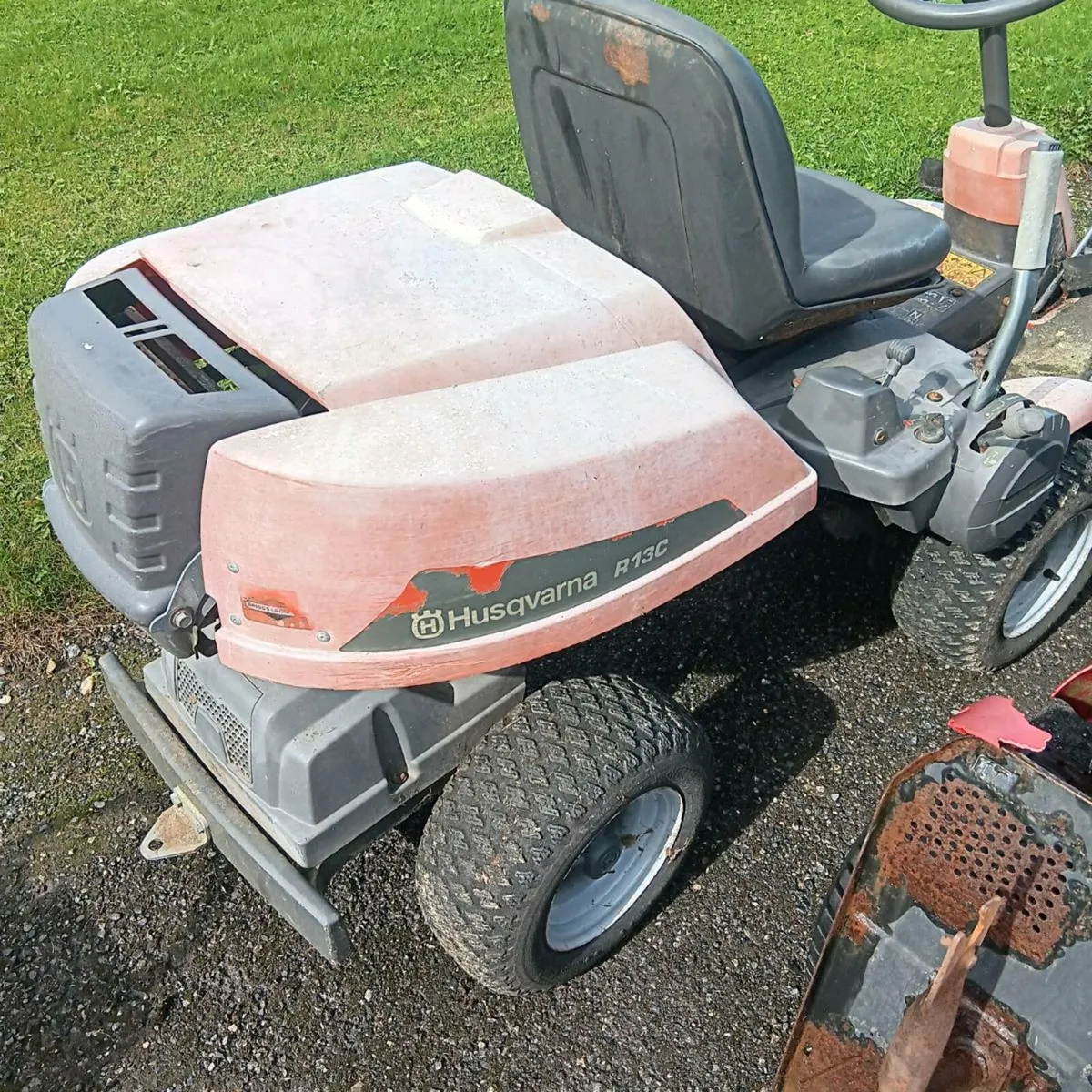 Husqvarna Rider,  needs new deck shell - Image 2