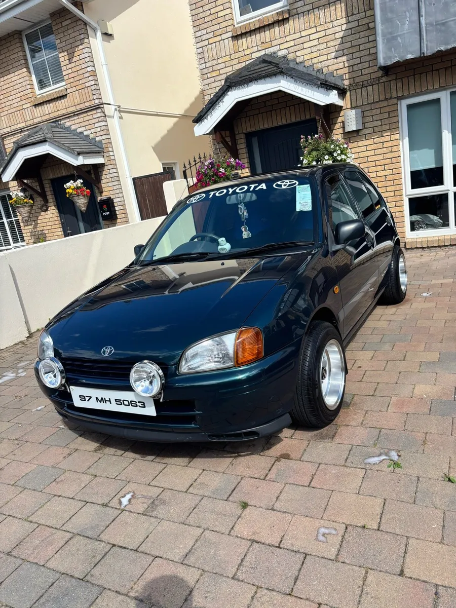 toyota starlet - Image 1