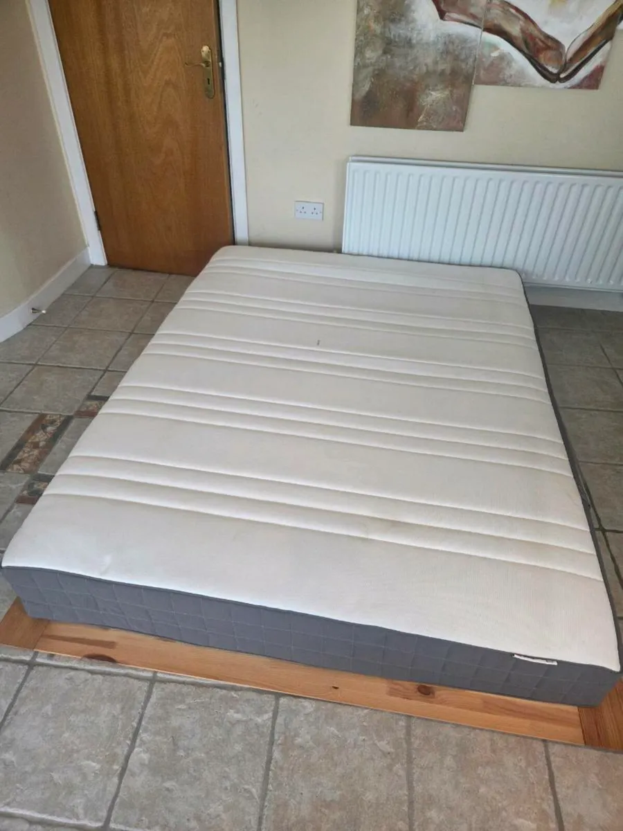 King size mattress - Image 1