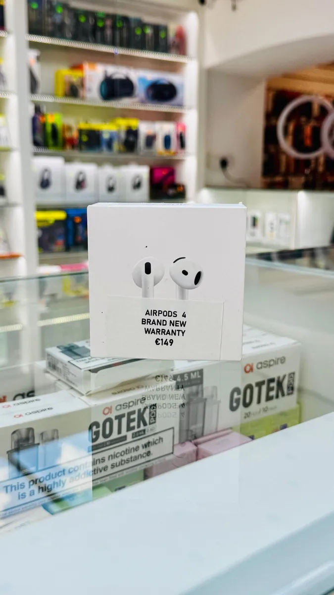 Apple Airpods  4th Gen