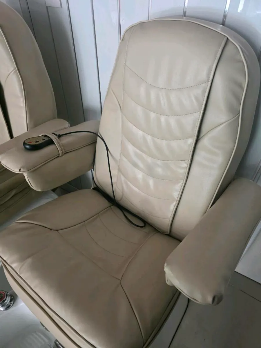 Pedicure chair - Image 3
